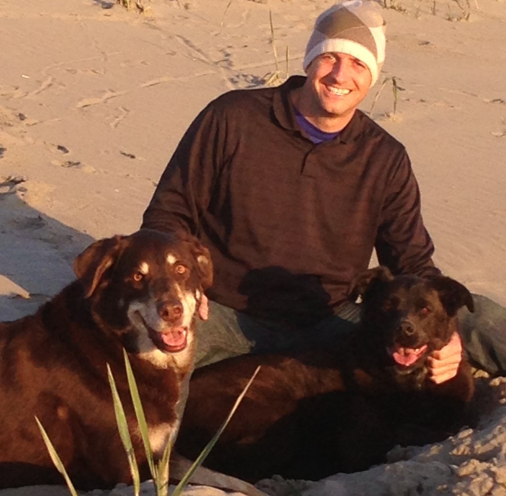 mike munter and dogs at oregon coast